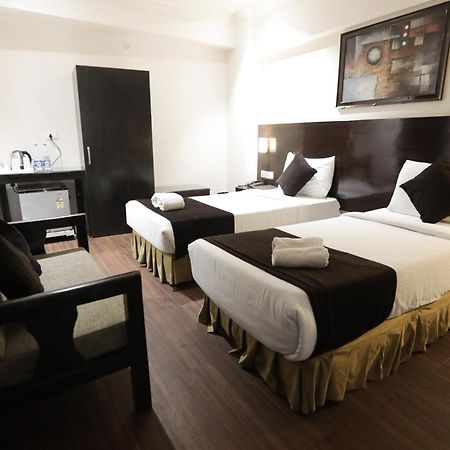 Anr Hotels Lucknow Eksteriør billede