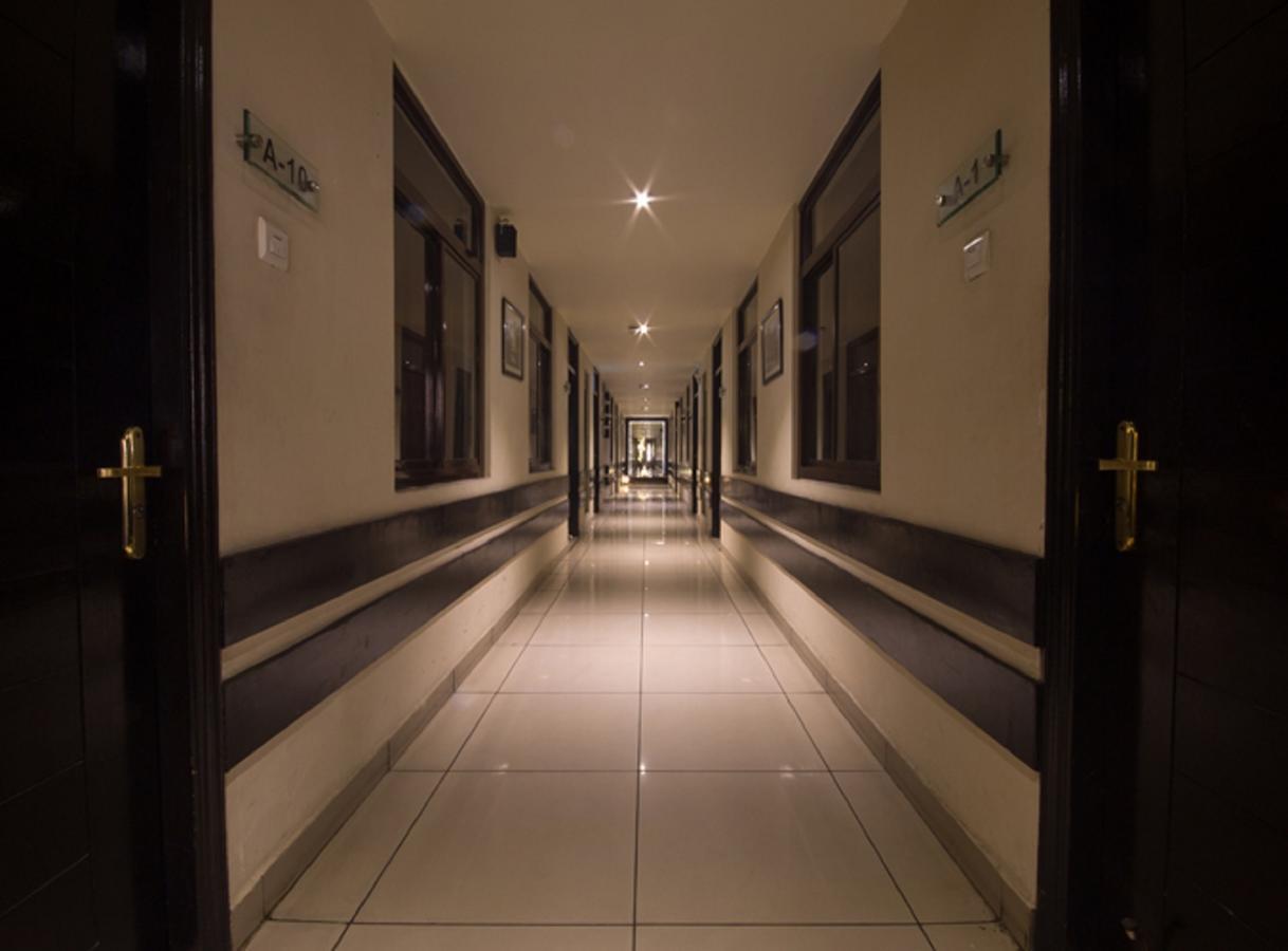 Anr Hotels Lucknow Eksteriør billede