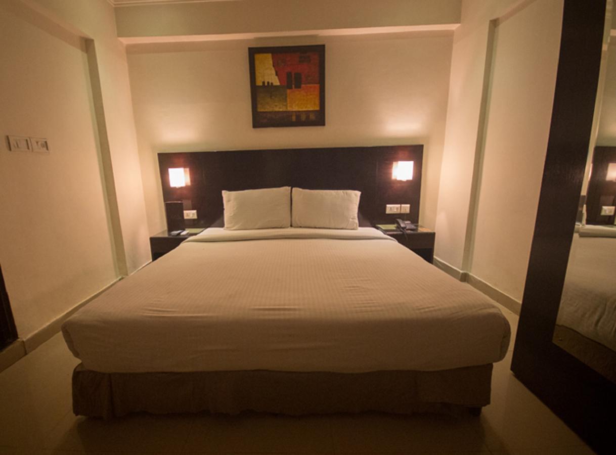Anr Hotels Lucknow Eksteriør billede